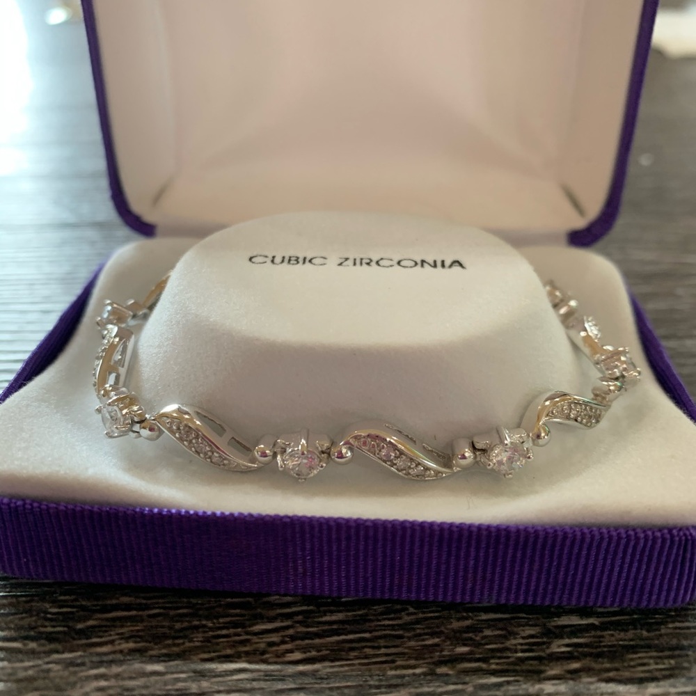 Cubic zirconia bracelet